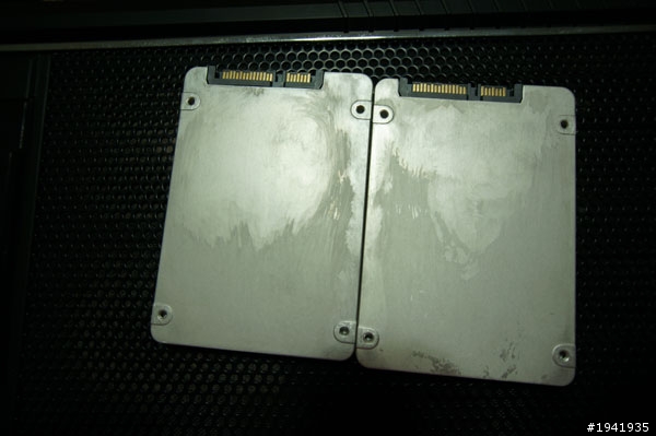 新買的intel 520 SSD 外殼看起來被玩過?