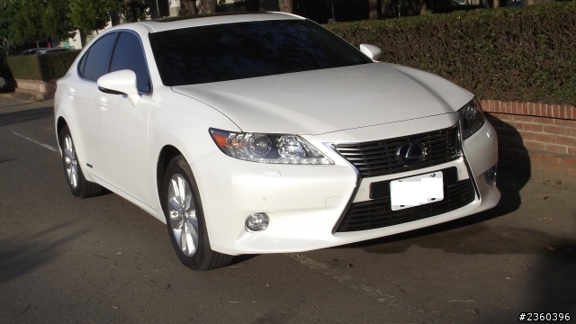 LEXUS ES300h 開箱 豪華版 澤光白 ( Pioneer 專車主機 ) ... 一萬公里實跑油耗數據