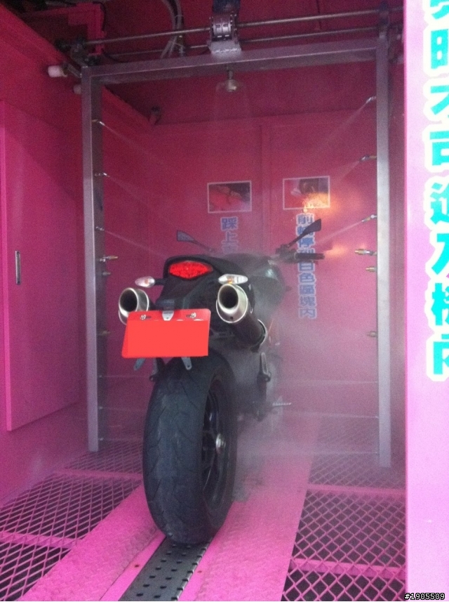 自動洗"機"車機~到底能不能洗重機呢?(頭殼撞到做實驗)