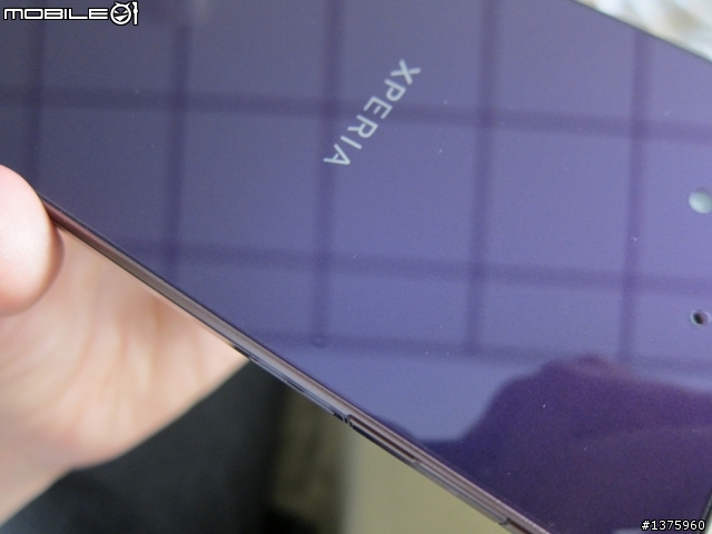 Xperia Z 座充與手機接觸⊕愛注意⊕