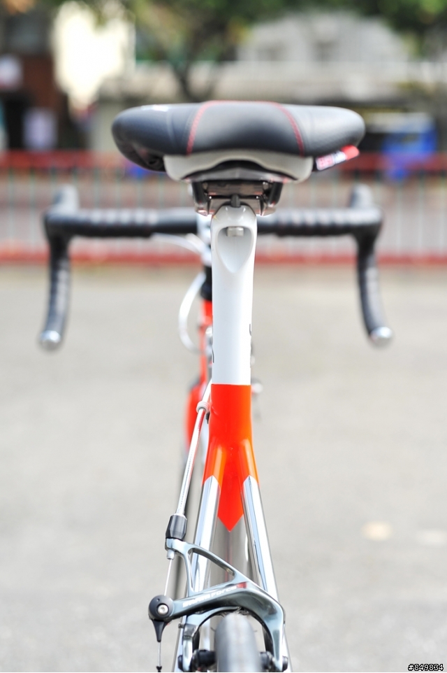 [组車日記] Orange fire! in CASATI Inox T99義大利不鏽鋼鋼管車，又是一篇跨年之作。