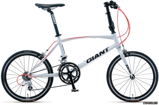請問有無人知道能解答我，原裝車的 GIANT 的小輪車 IDIOM 0 和 IDIOM 1 和 IDOIM 2 三款有甚麼分別！