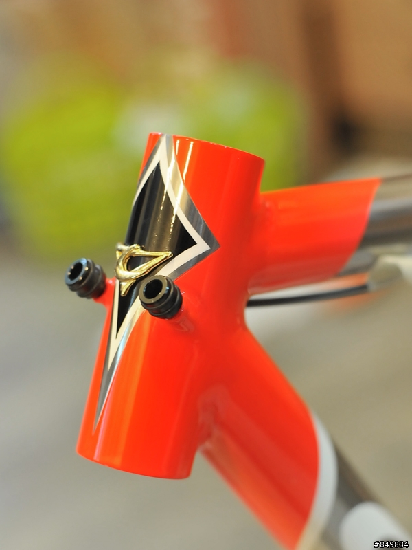 [组車日記] Orange fire! in CASATI Inox T99義大利不鏽鋼鋼管車，又是一篇跨年之作。