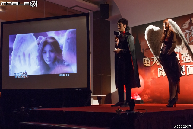 【採訪】吳亞馨復出首次登台 《無盡之夜Online》代言人見面會