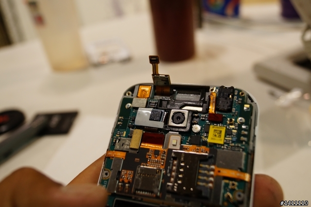 [DIY]泛泰 SKY A820L 觸控螢幕更換實錄