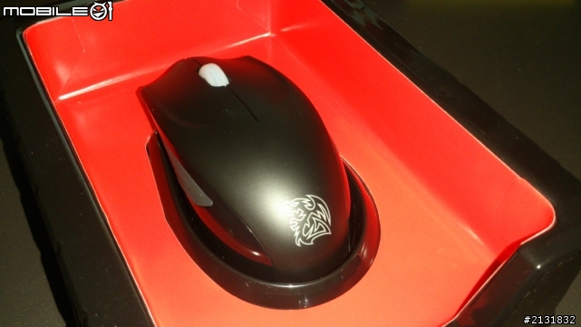 [開箱] Tt eSPORTS AZURUES Mini 黑翼真鯊