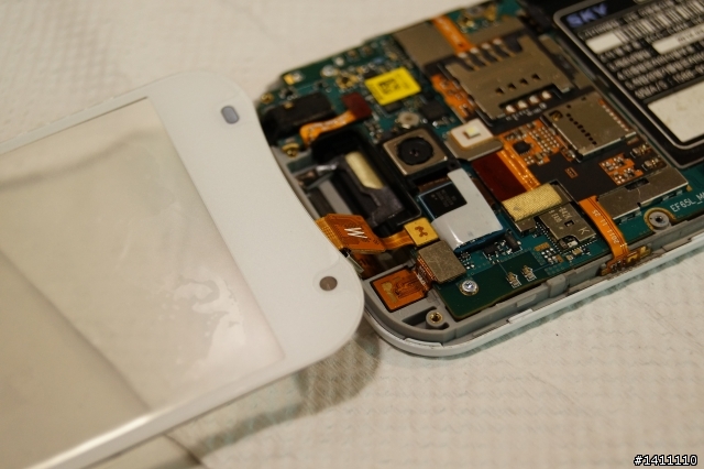 [DIY]泛泰 SKY A820L 觸控螢幕更換實錄