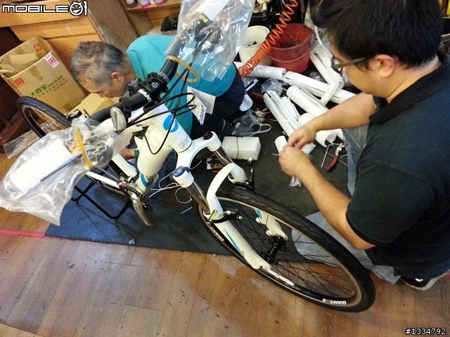 [開箱文]一次開兩箱 Giant TALON W女款登山車 + Giant ATX PRO登山車
