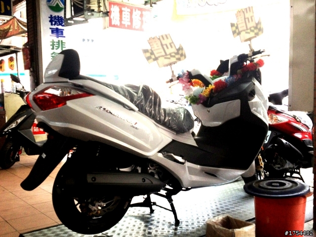 MAXSYM 400i ABS
