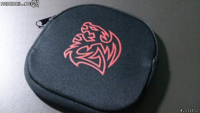 [開箱] Tt eSPORTS AZURUES Mini 黑翼真鯊