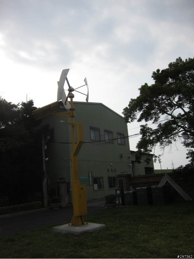 八里輕鬆騎車半日遊 請推薦好吃的