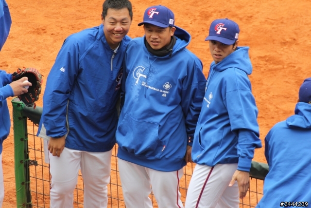 經典賽 in 台中 拍照分享