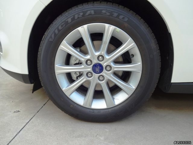 2013 THE ALL-NEW FOCUS 24小時免費開回家 非常不專業心得分享