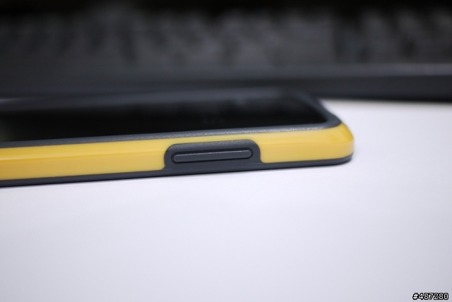 分享 - 質感與密合度非常棒的 Nexus 4 bumper