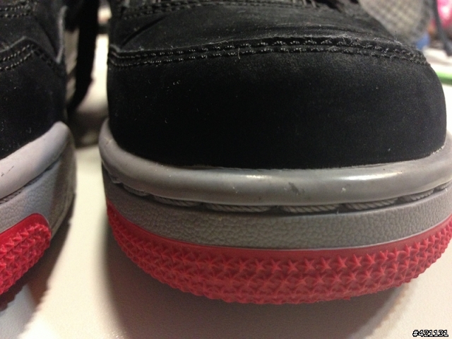 JORDAN 4 請高手幫忙 分辨真假 爬文爬到眼睛快爛了