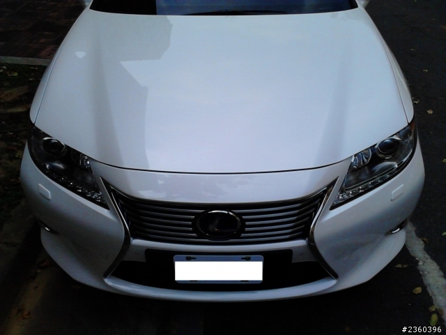 LEXUS ES300h 開箱 豪華版 澤光白 ( Pioneer 專車主機 ) ... 一萬公里實跑油耗數據