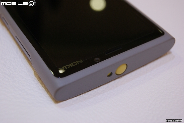 簡單開箱 NOKIA LUMIA 920