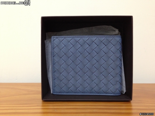 [分享] Bottega Veneta 灰藍羊皮編織皮夾