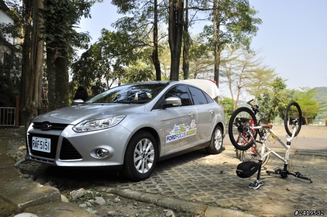 2013 All New Focus 免費開回家!(兩台小徑車+后豐鐵馬道+廟東夜市+台中趴趴走)(圖多)
