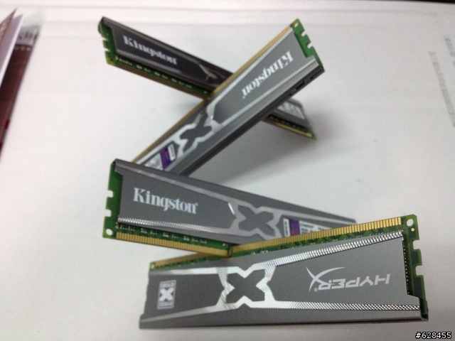 [十年技術精華]Kingston HyperX 十週年紀念版記憶體 2400MHz KIT 16GB