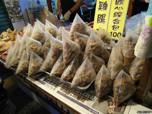 北投市場內中午就賣光的雞肉店 北投齊雞