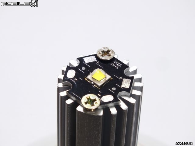 [開箱] 最高性能CREE XM-L 第二代 XM-L2 LED