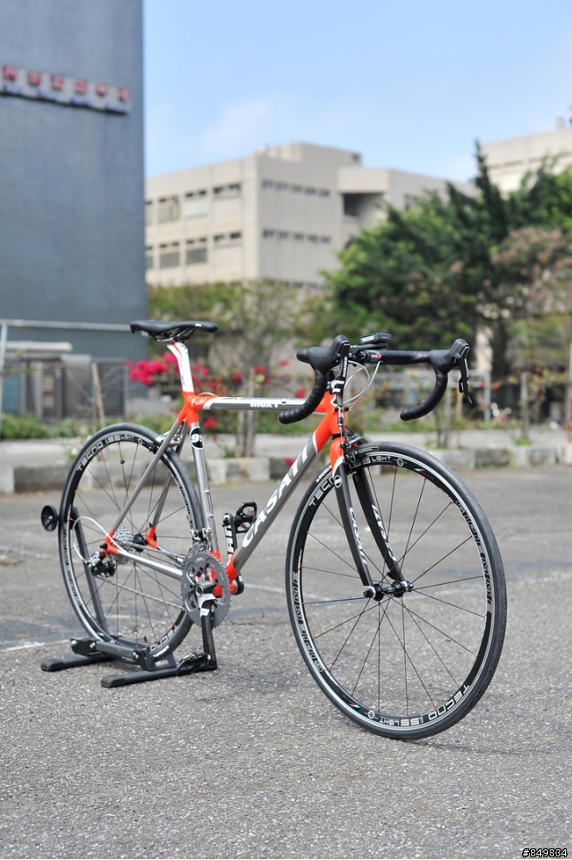 [组車日記] Orange fire! in CASATI Inox T99義大利不鏽鋼鋼管車，又是一篇跨年之作。