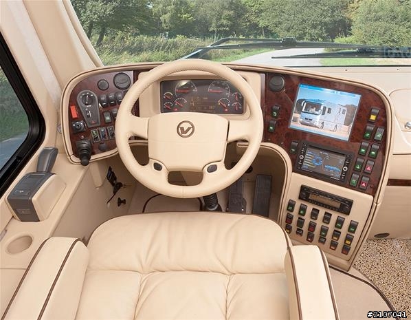 Volkner Mobil Performance 旅行巴士
