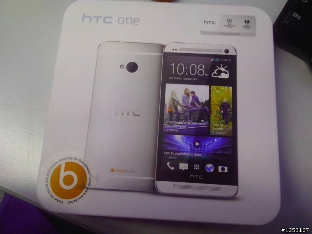 看來德國那邊已開始開賣 HTC ONE 了