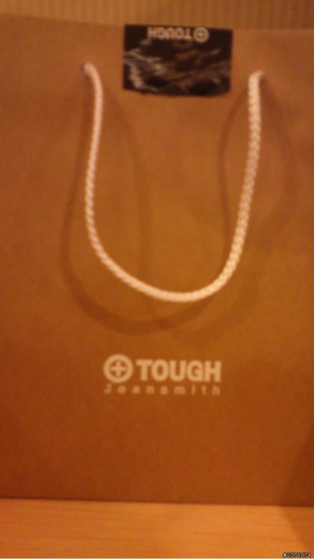 第一次開箱(TOUGH短夾)請大家砲小力一點