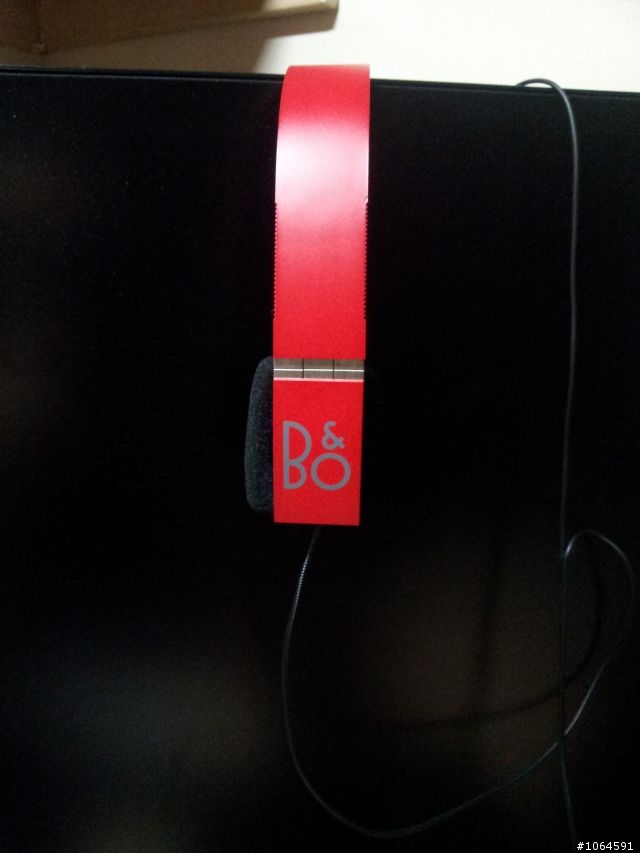 28年不變的傳承.......Bang & Olufsen Form 2 超輕量頭戴式耳機