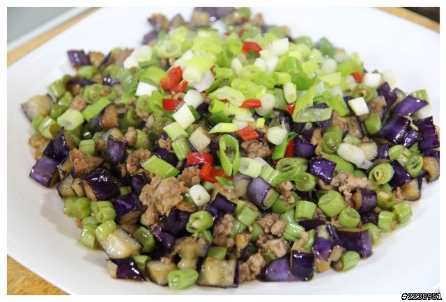 【食譜分享】超下飯！茄香四季豆絞肉