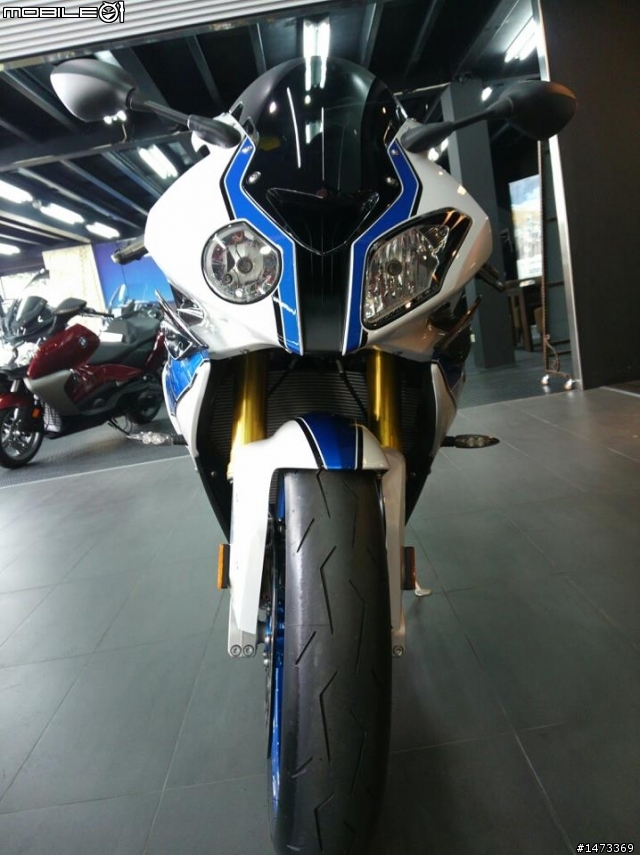 HP4 現車展示中 !