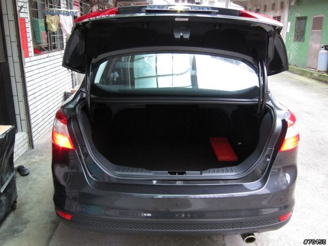 [開箱] Focus MK3 2.0TDCi 4D (5W)