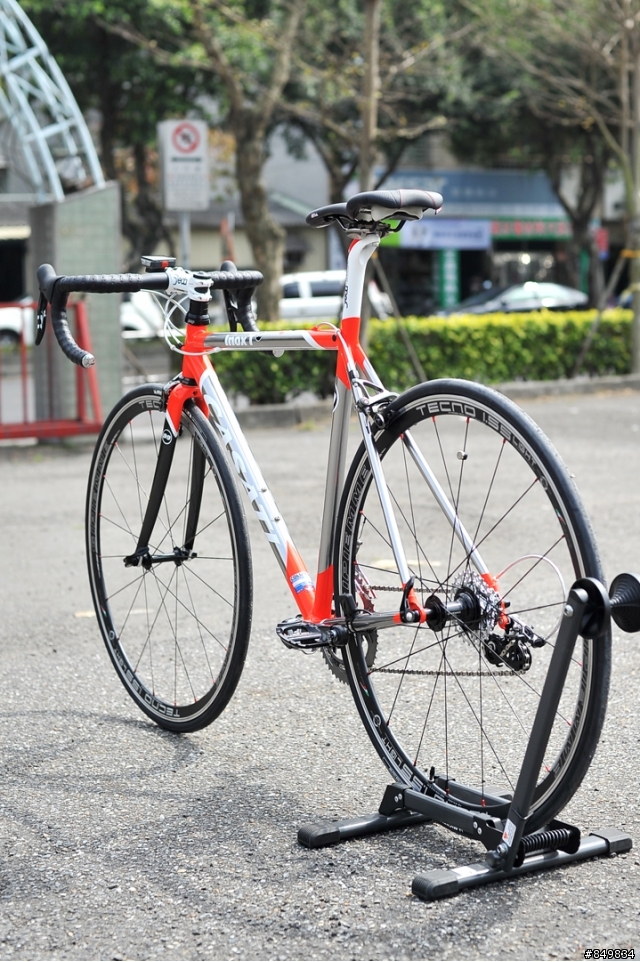 [组車日記] Orange fire! in CASATI Inox T99義大利不鏽鋼鋼管車，又是一篇跨年之作。