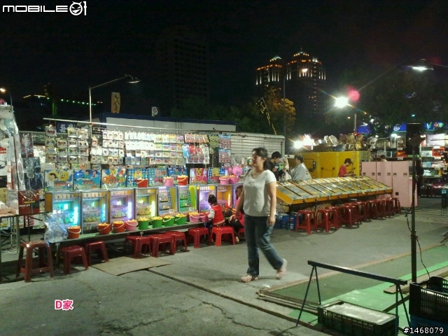 在夜市擺攤 小朋友的遊戲台 好嗎!