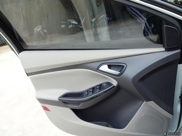 2013 THE ALL-NEW FOCUS 24小時免費開回家 非常不專業心得分享