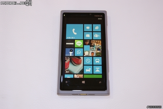 簡單開箱 NOKIA LUMIA 920