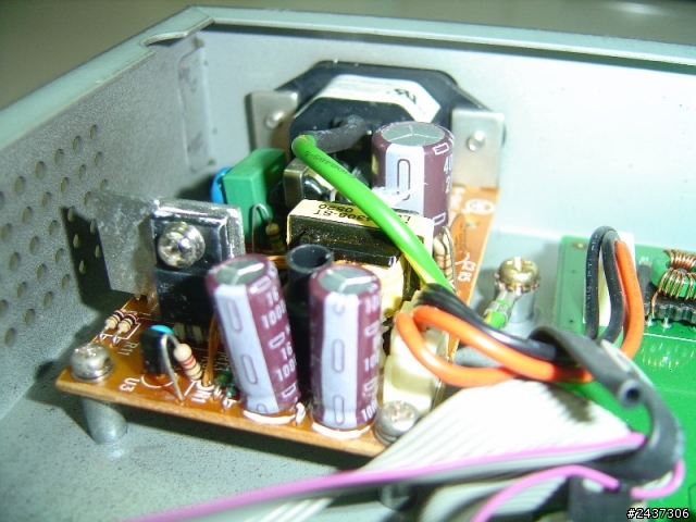 關於 電容