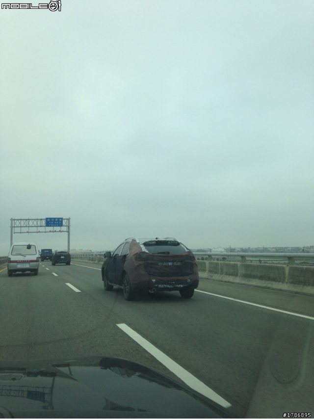 這是納智捷k5還是suv?!偽裝車