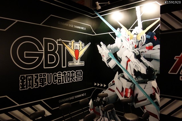 [試映會參與分享]機動戰士鋼彈UC  6  宇宙和地球  ＊圖多慎入＊