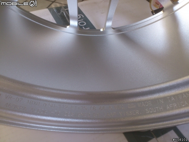 BENZ B180的18吋鋁圈開箱