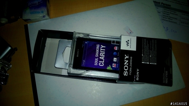 SONY F806 MP3 Player 簡單開箱