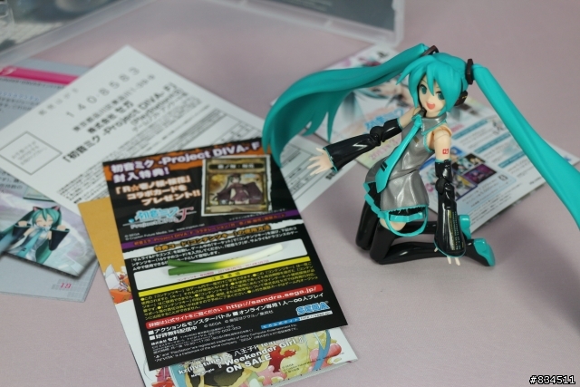 【開箱超劇場】『 初音ミク -Project DIVA- F 』( SEGA-STORE店頭預約特典版 )  簡單介紹~♪