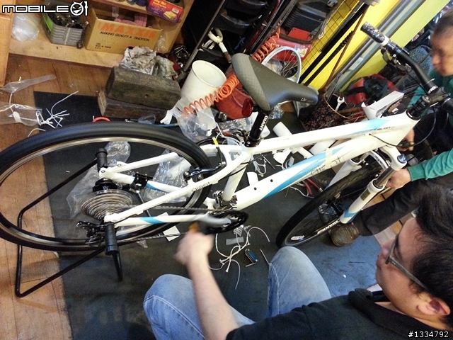 [開箱文]一次開兩箱 Giant TALON W女款登山車 + Giant ATX PRO登山車