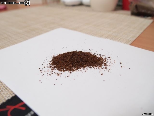 [分享] Maroon 旅行研磨咖啡機  Travel Coffee Grinder + Maker