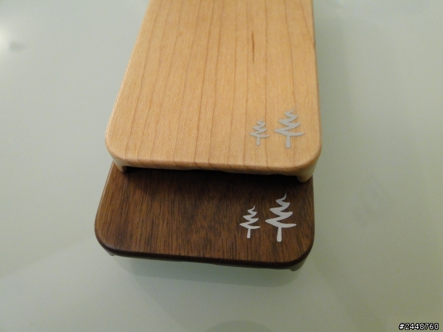 Unigoo的木頭 iPhone 5手機殼