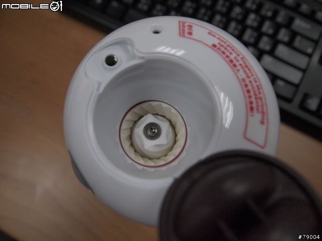 [分享] Maroon 旅行研磨咖啡機  Travel Coffee Grinder + Maker