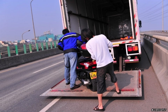 NIKITA300交流協會春遊活動~~~車超多的