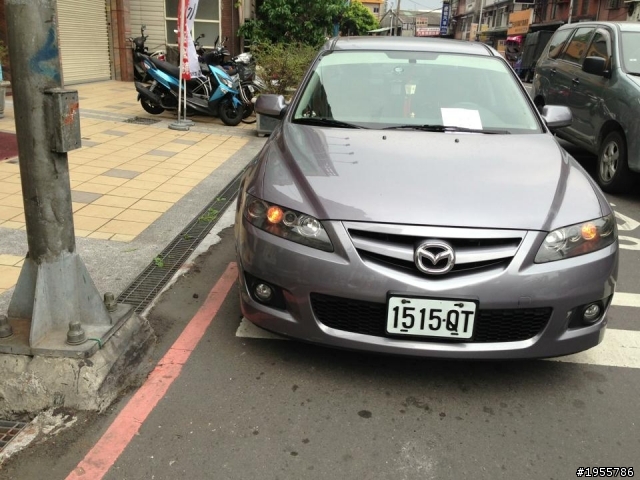 這種在待轉區停車的方式有違規嗎?